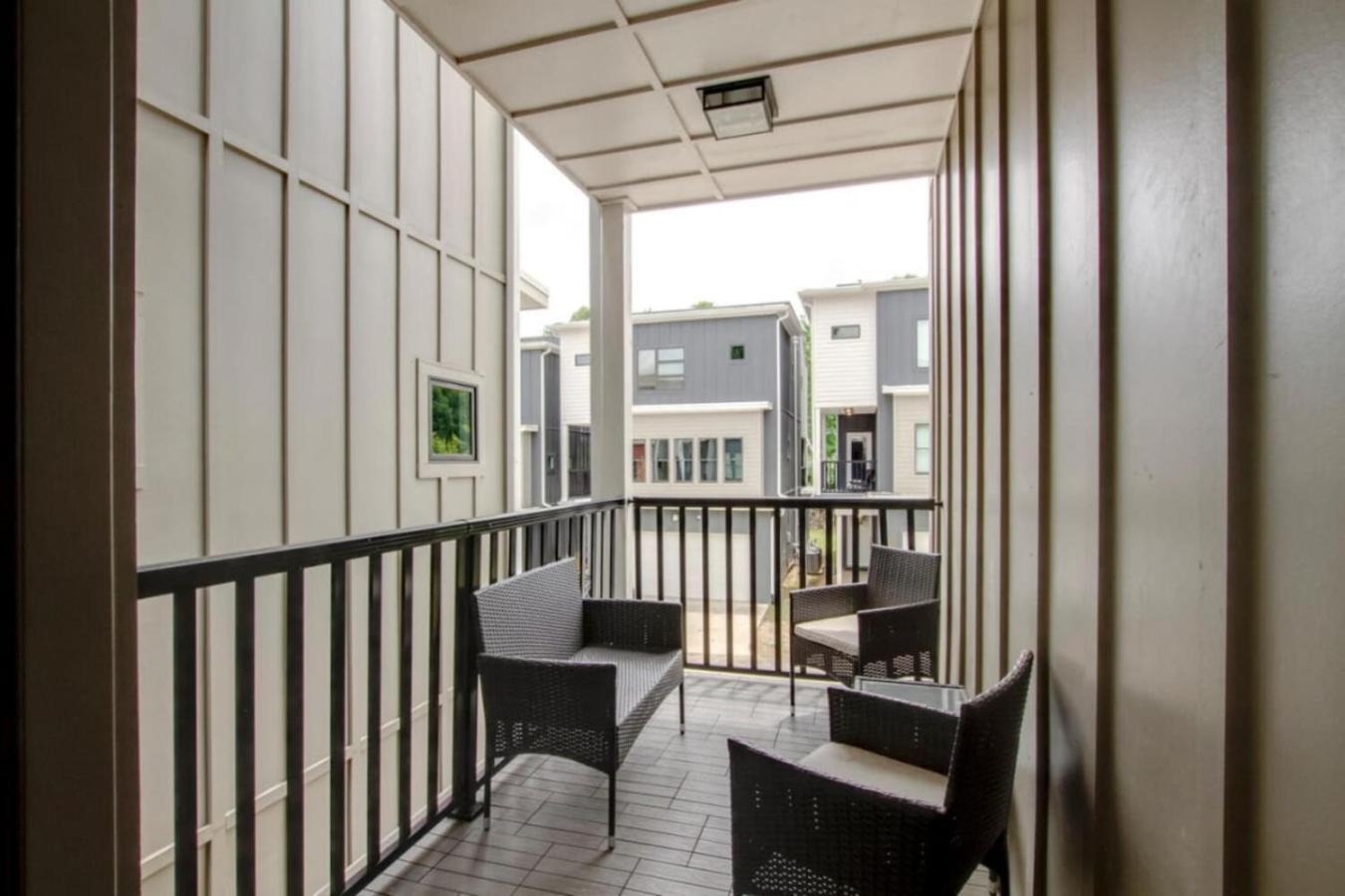 Howdy House New And Trendy With Rooftop Deck Nashville Exterior foto
