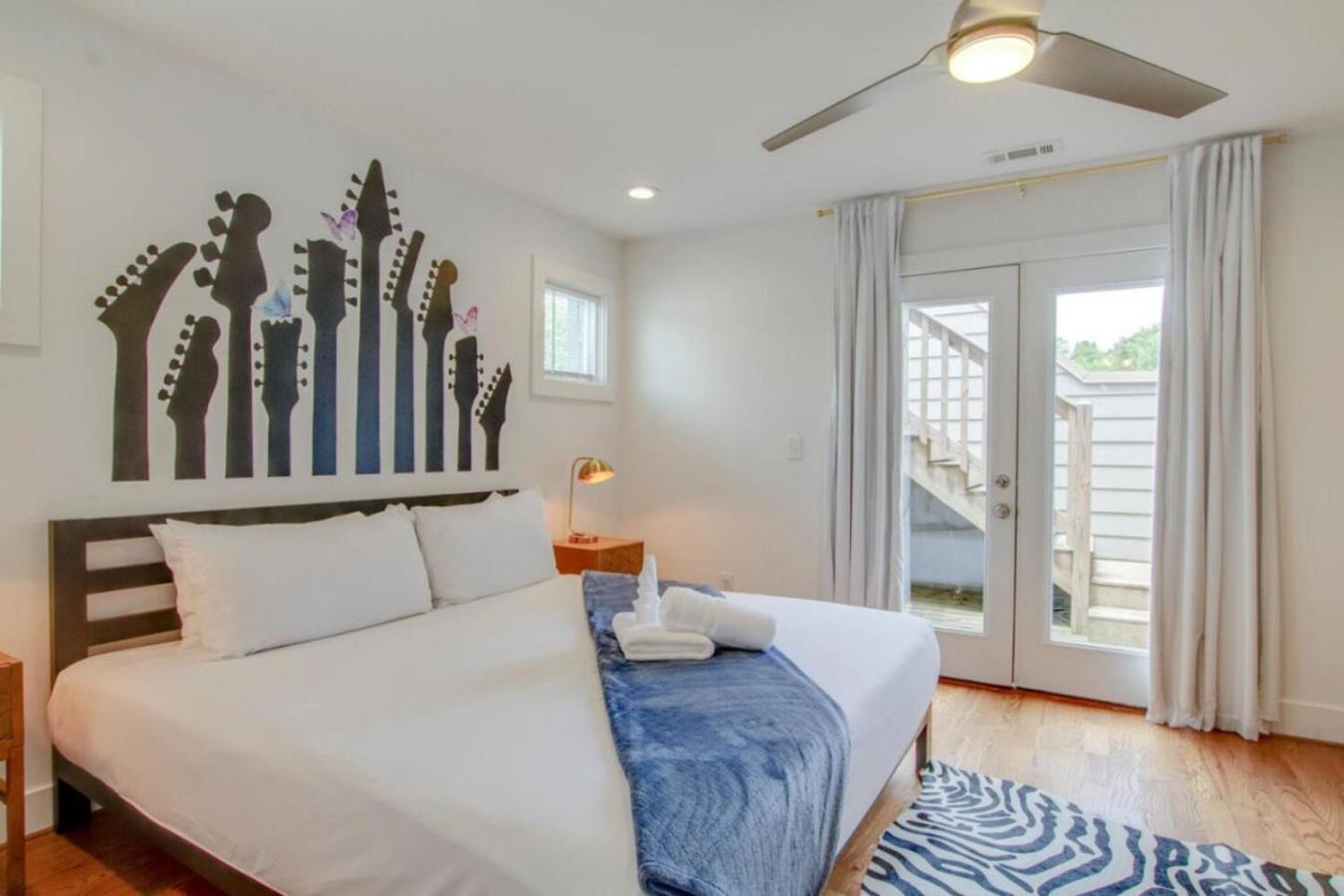 Howdy House New And Trendy With Rooftop Deck Nashville Exterior foto